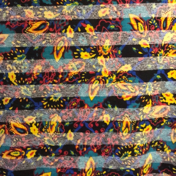 LulaRoe Irma - Picture 3 of 3